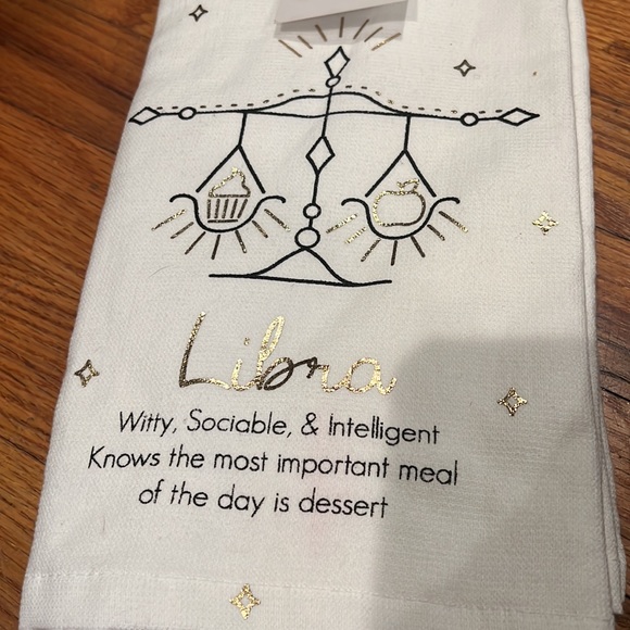 Isaac Mizrahi LIBRA Zodiac Set Of 2 Kitchen Towels Dish Linens Astrological - Picture 3 of 7